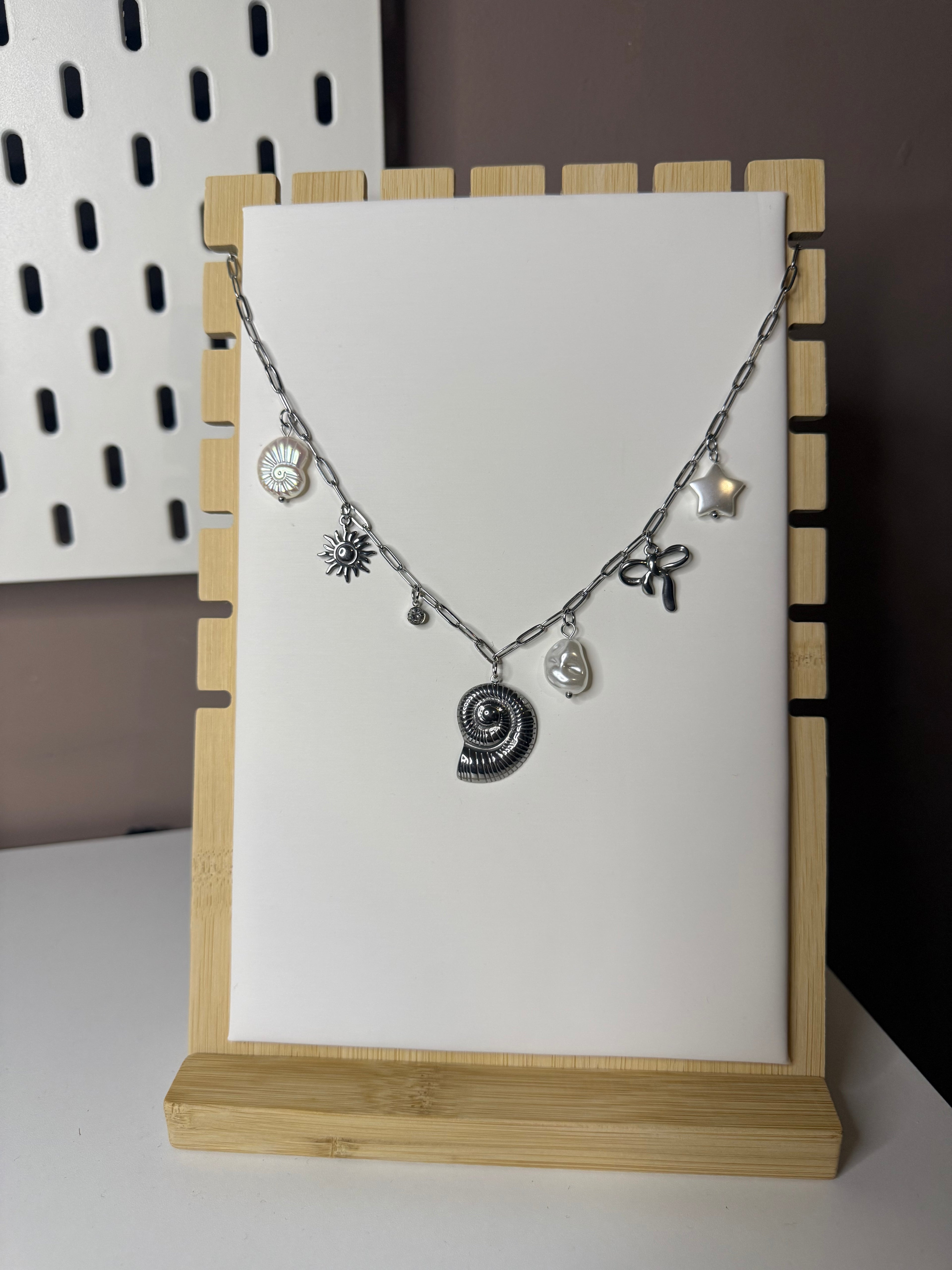 Collier Emma