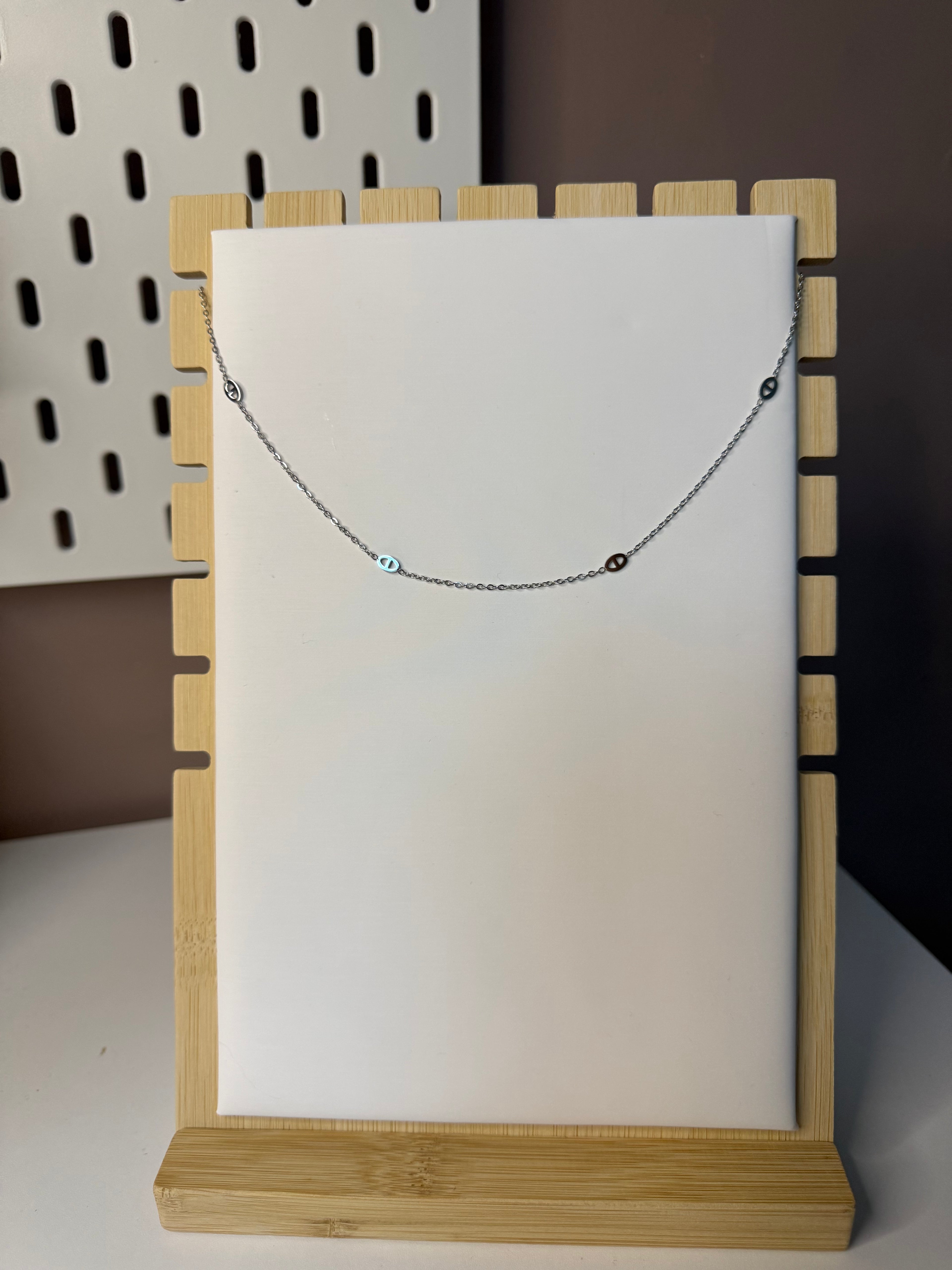 Collier Lily